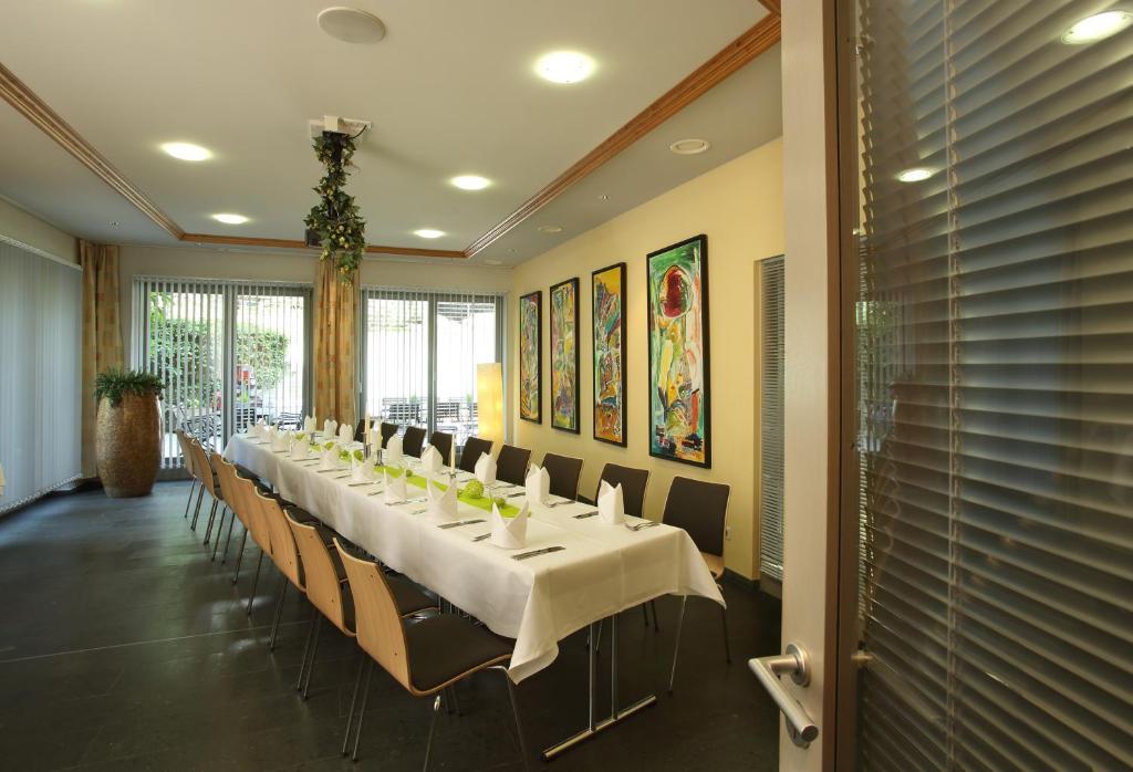 Hotel Forsthaus Gruena Betreiber Gmbh Хемниц Экстерьер фото